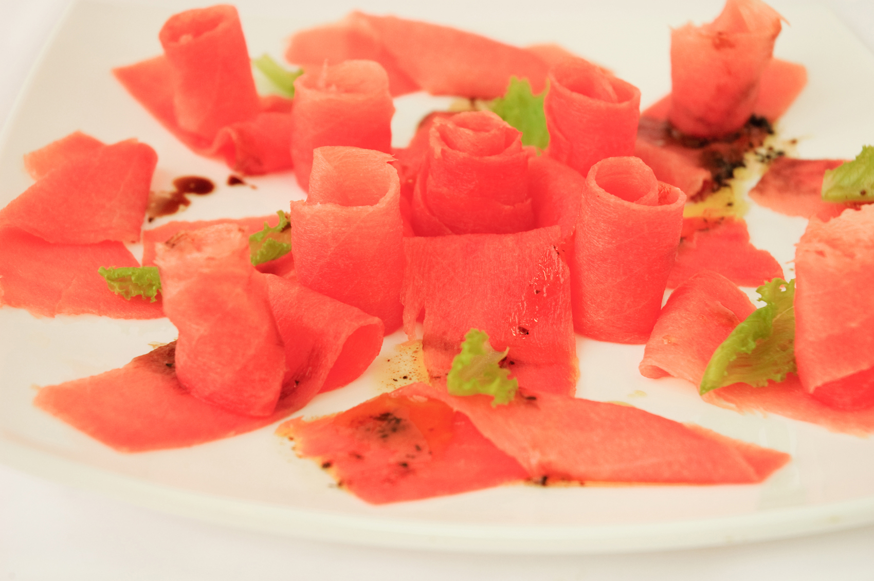 Carpaccio di pesche noci e tonno rosso - La ricetta