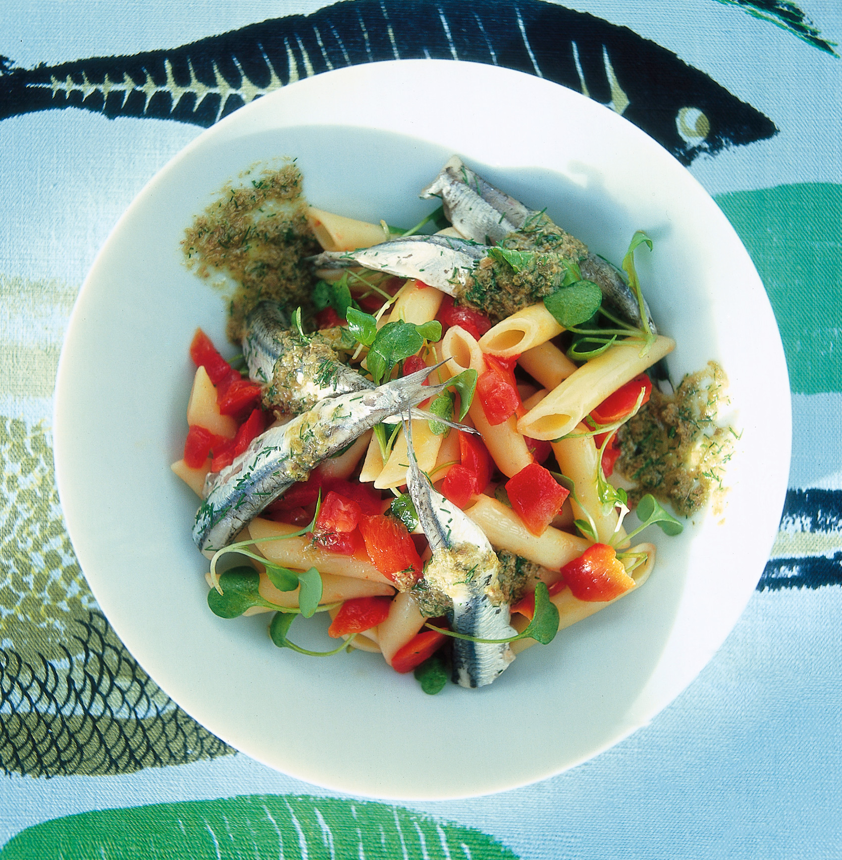 un piatto preparato con il pesce nostrano e con le verdure.