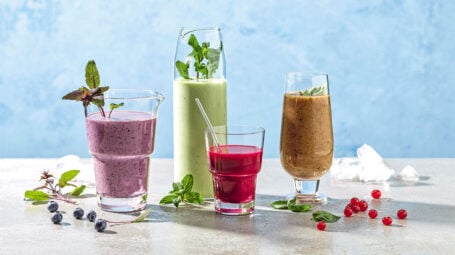 Tè, smoothies, cocktail analcolici: 8 ricette per bevande fresche per l’estate